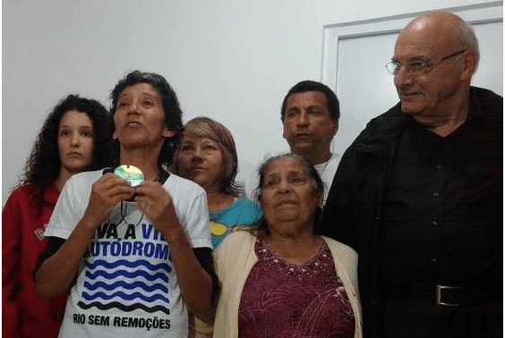 Medaille für Maria da Penha Foto: Rio bewegt uns