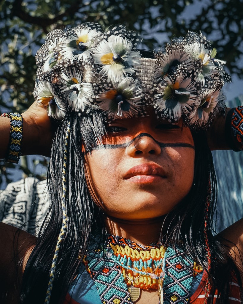 Ein Kopfschmuck der Huni Kuin@Living Gaia e.V.